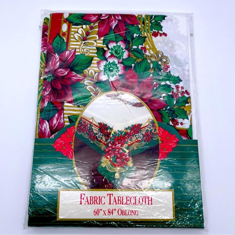 Vintage Town & Country Oblong Poinsettia Holiday Cotton Fabric Tablecloth 60x84